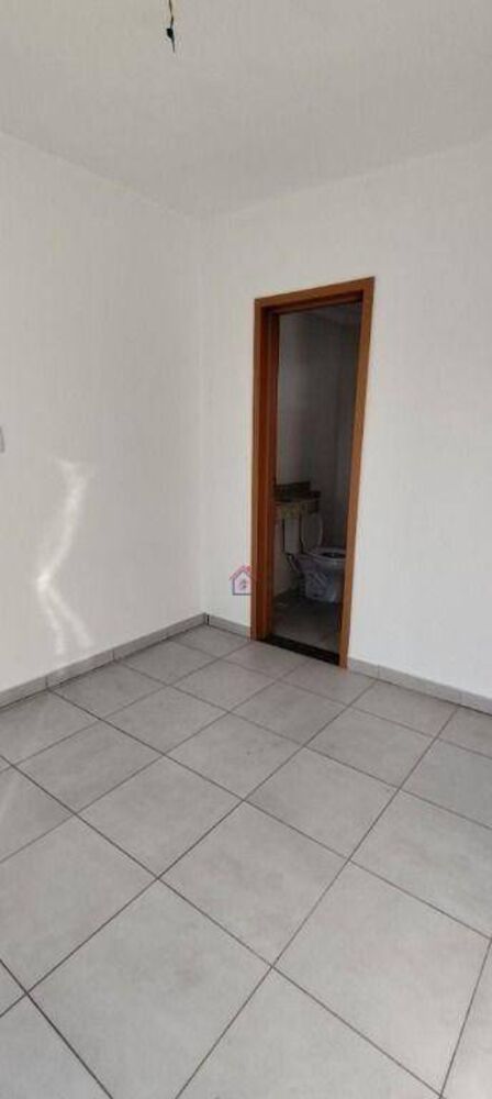 Apartamento à venda com 2 quartos, 46m² - Foto 3