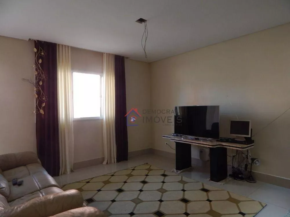 Sobrado, 3 quartos, 245 m² - Foto 2