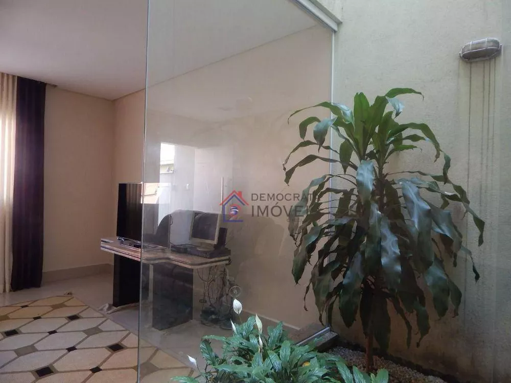Sobrado, 3 quartos, 245 m² - Foto 8