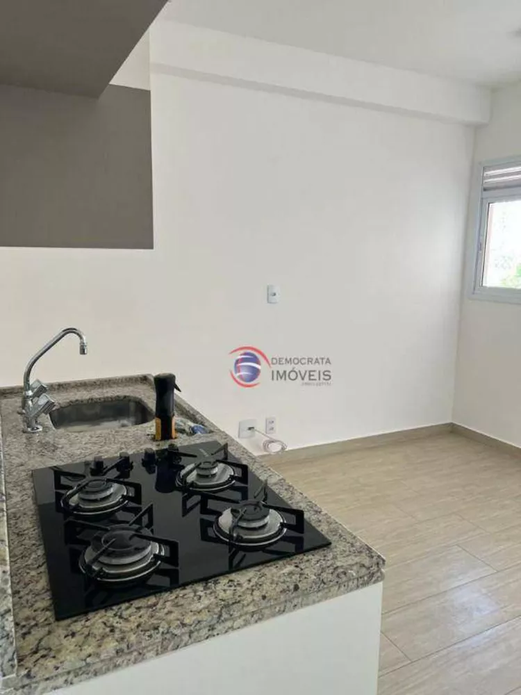 Apartamento à venda com 2 quartos, 43m² - Foto 14