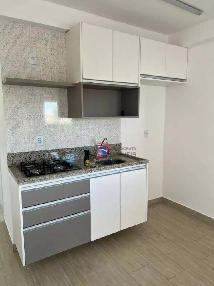 Apartamento à venda com 2 quartos, 43m² - Foto 13