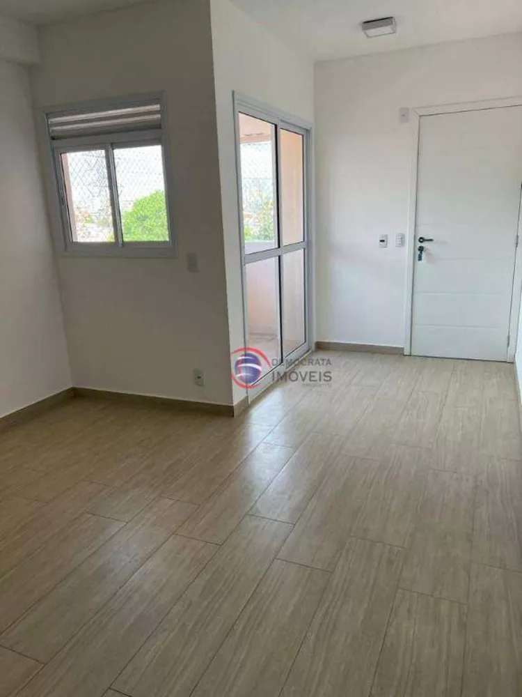 Apartamento à venda com 2 quartos, 43m² - Foto 1