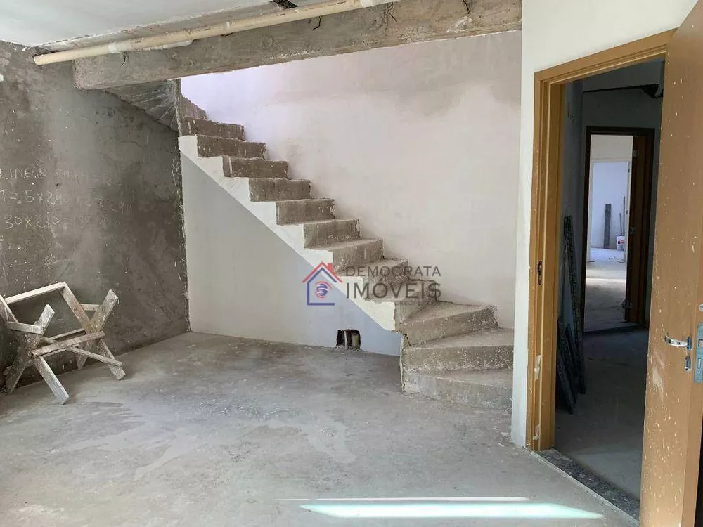 Cobertura à venda com 2 quartos, 118m² - Foto 3