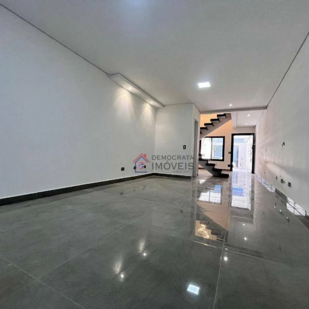 Sobrado, 3 quartos, 146 m² - Foto 2