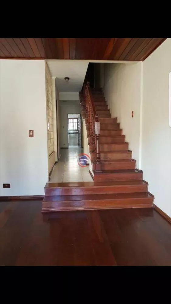 Sobrado à venda com 3 quartos, 200m² - Foto 5