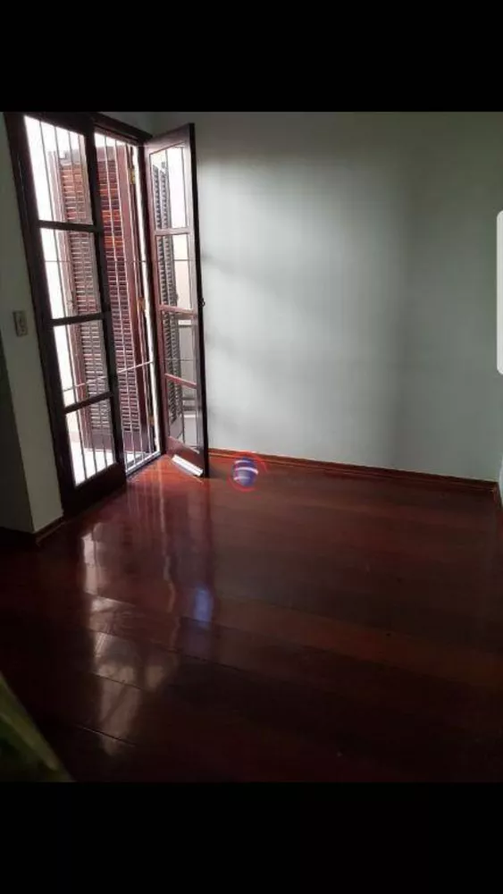 Sobrado à venda com 3 quartos, 200m² - Foto 9