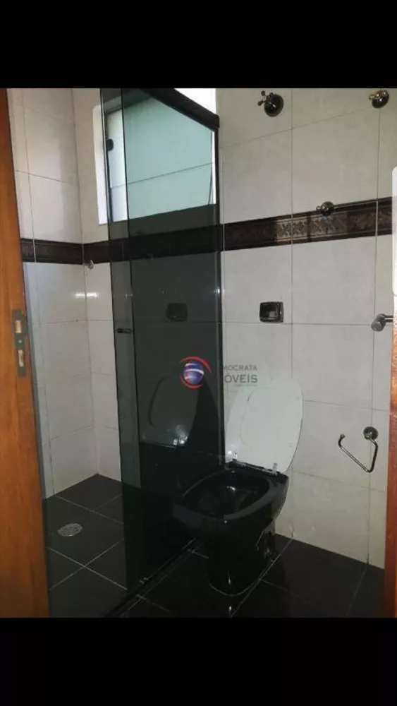 Sobrado à venda com 3 quartos, 200m² - Foto 11