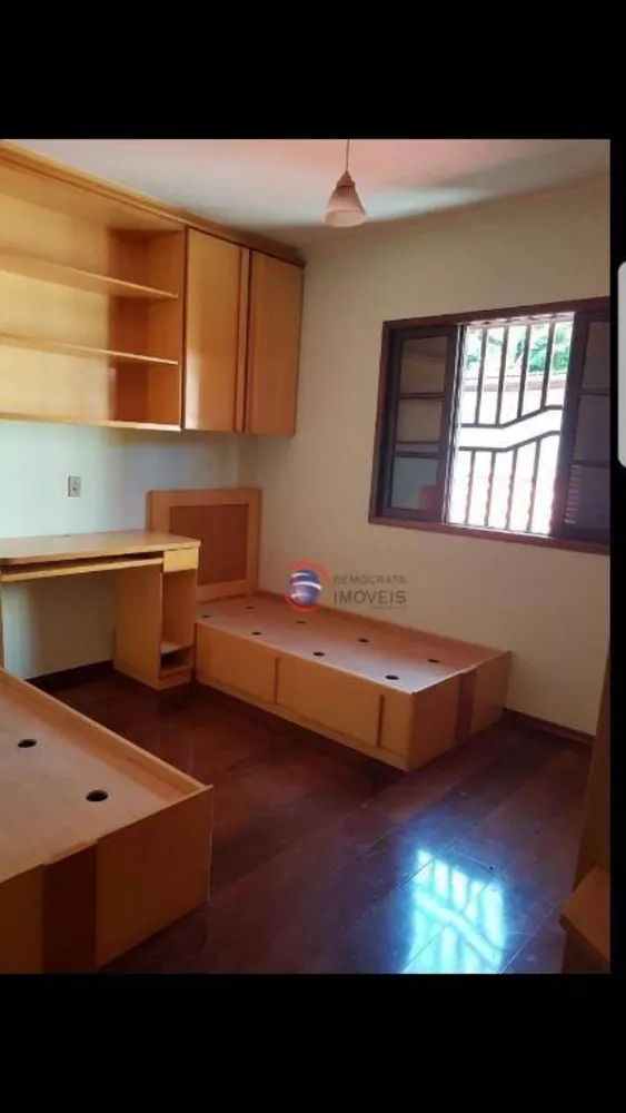 Sobrado à venda com 3 quartos, 200m² - Foto 10