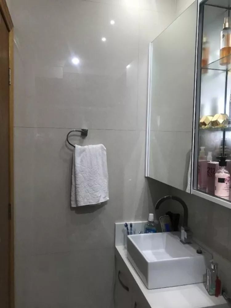 Apartamento à venda com 1 quarto, 60m² - Foto 7