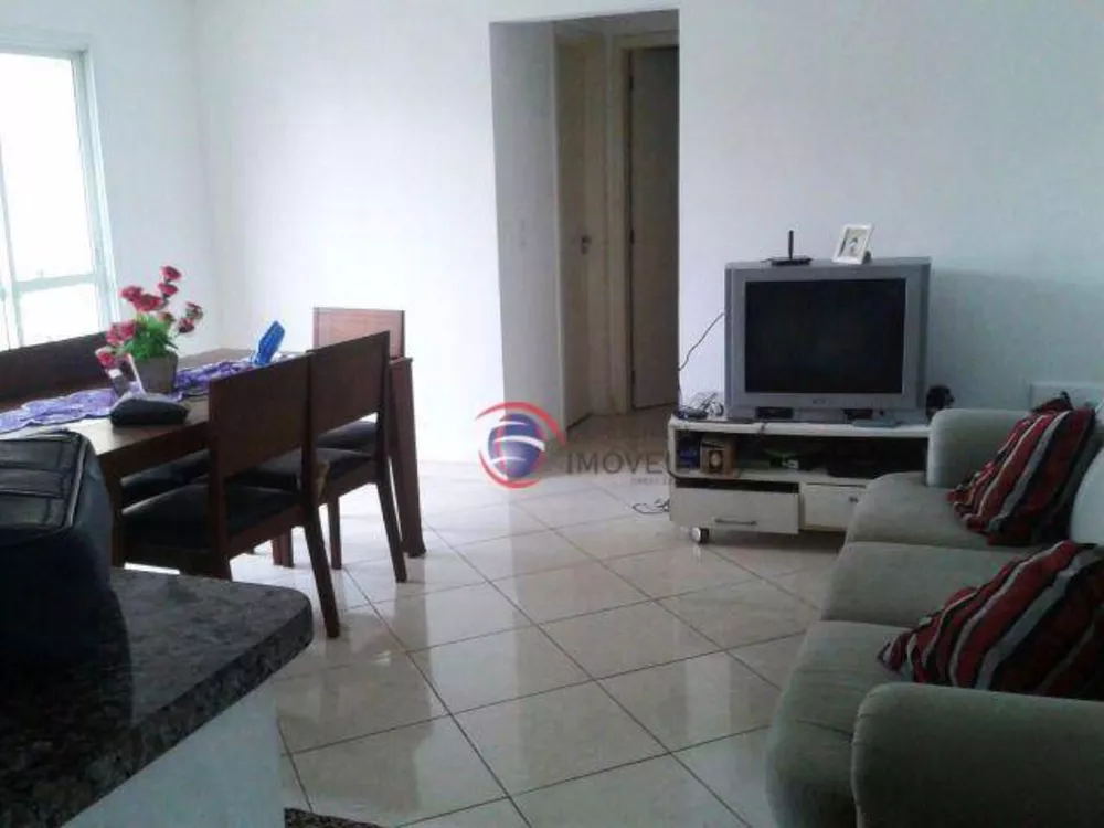 Apartamento à venda com 2 quartos, 67m² - Foto 1