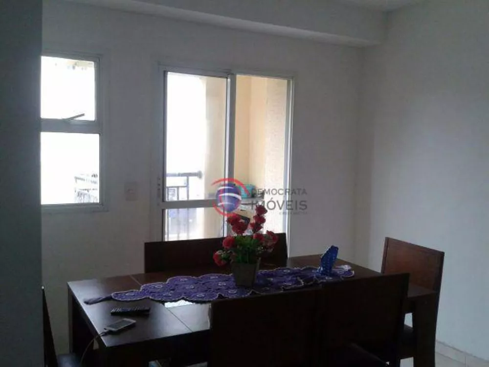 Apartamento à venda com 2 quartos, 67m² - Foto 5