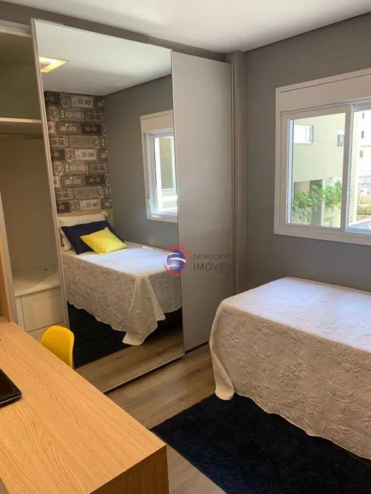 Apartamento à venda com 2 quartos, 65m² - Foto 4