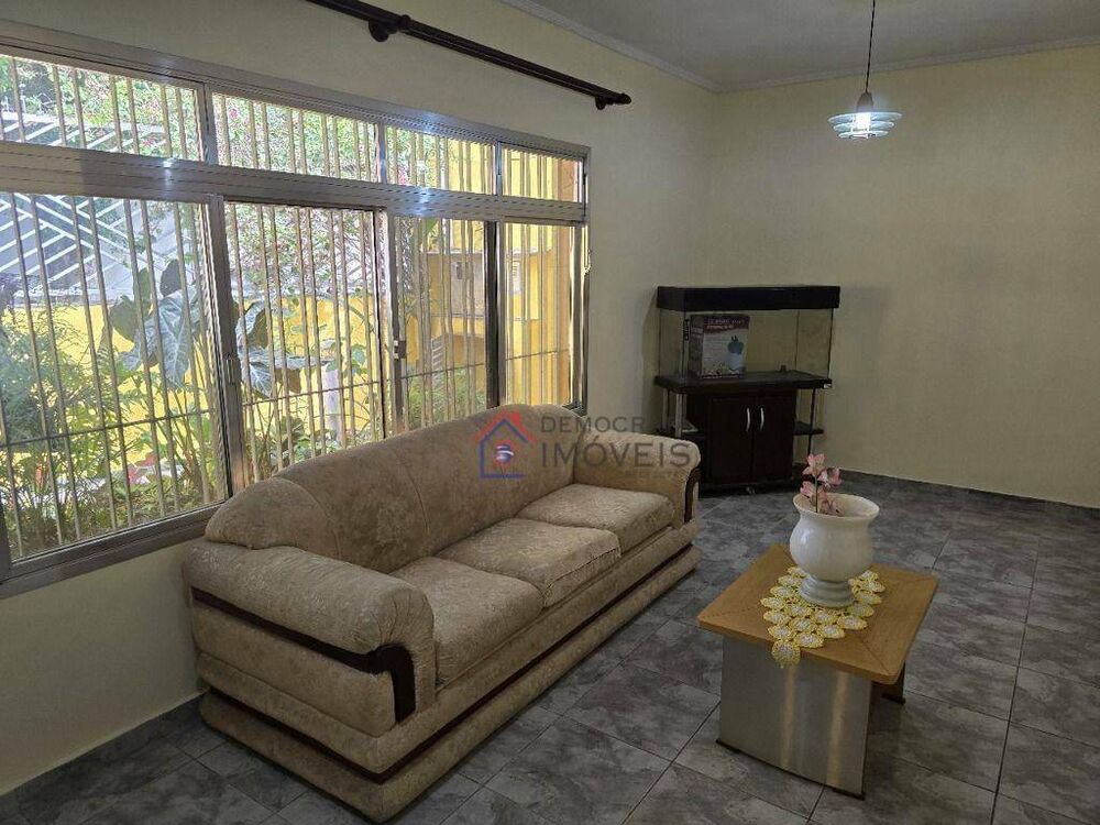 Casa, 3 quartos, 250 m² - Foto 3