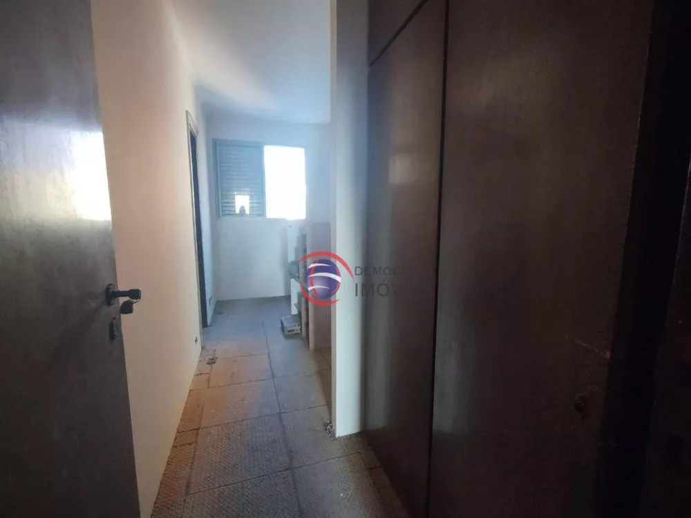 Apartamento à venda com 3 quartos, 200m² - Foto 5