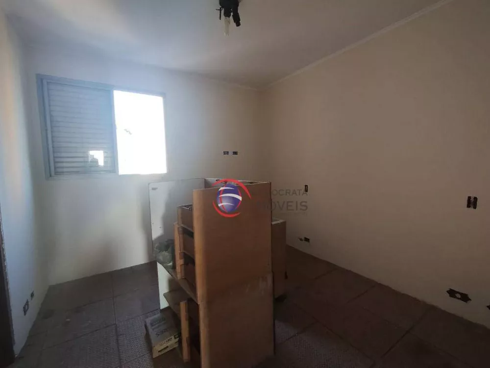 Apartamento à venda com 3 quartos, 200m² - Foto 3