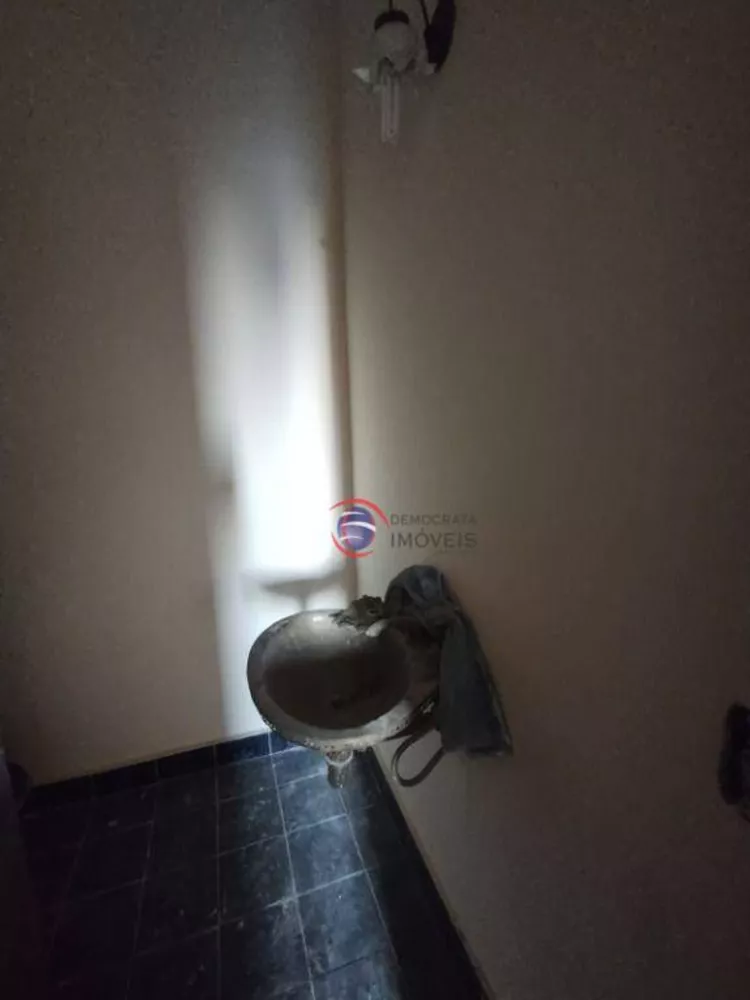 Apartamento à venda com 3 quartos, 200m² - Foto 13