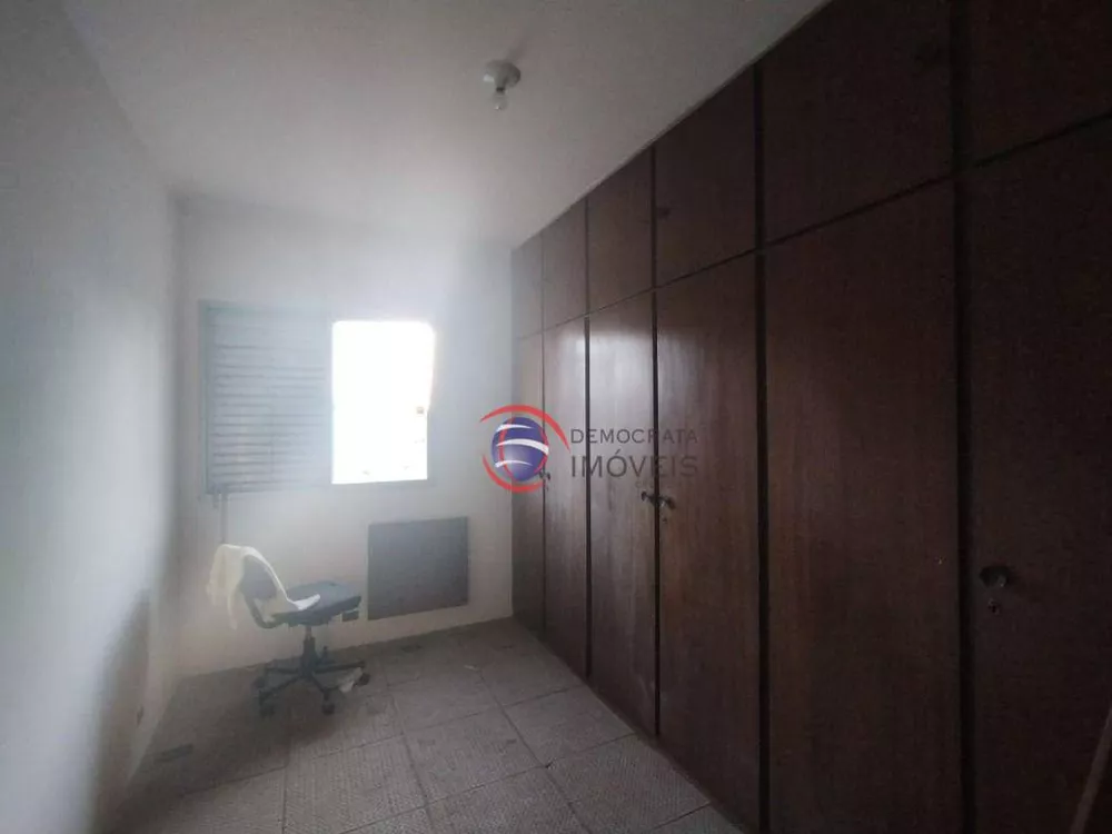 Apartamento à venda com 3 quartos, 200m² - Foto 7