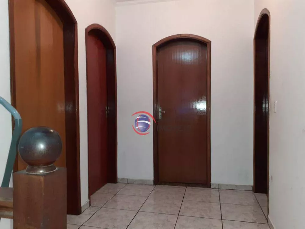 Casa à venda com 3 quartos, 360m² - Foto 4