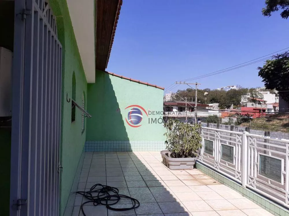 Casa à venda com 3 quartos, 360m² - Foto 3