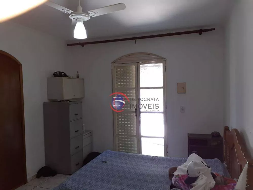 Casa à venda com 3 quartos, 360m² - Foto 8