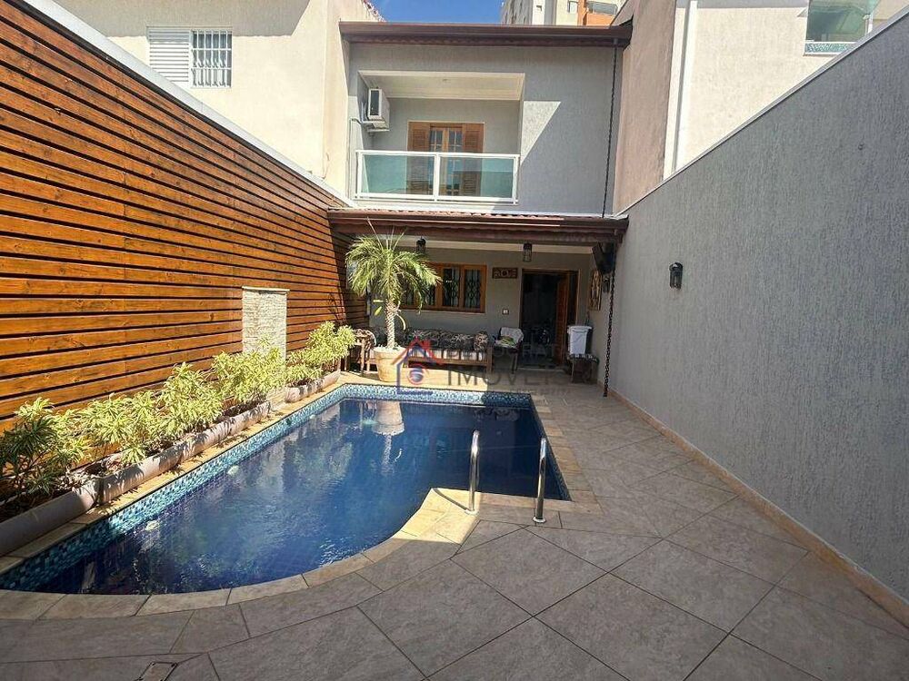 Sobrado, 3 quartos, 192 m² - Foto 1