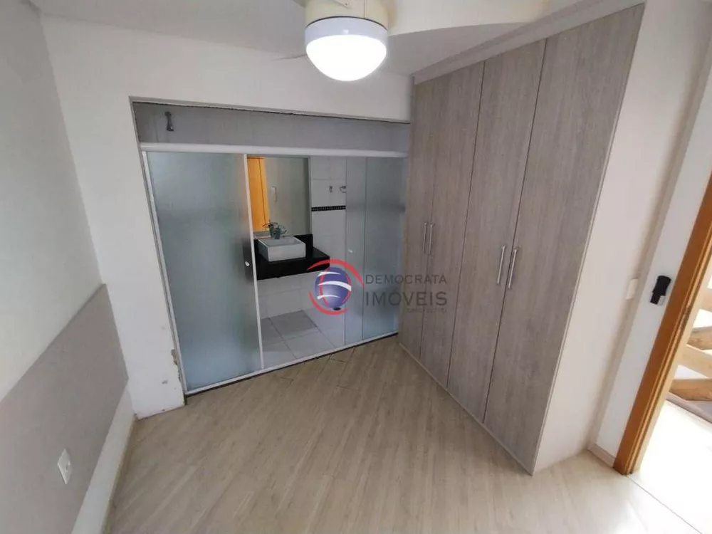 Sobrado à venda com 3 quartos, 196m² - Foto 4