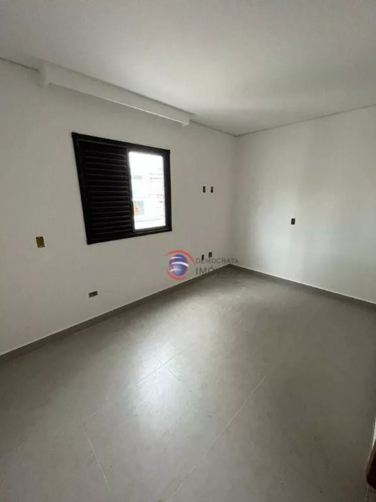 Sobrado à venda com 2 quartos, 130m² - Foto 4