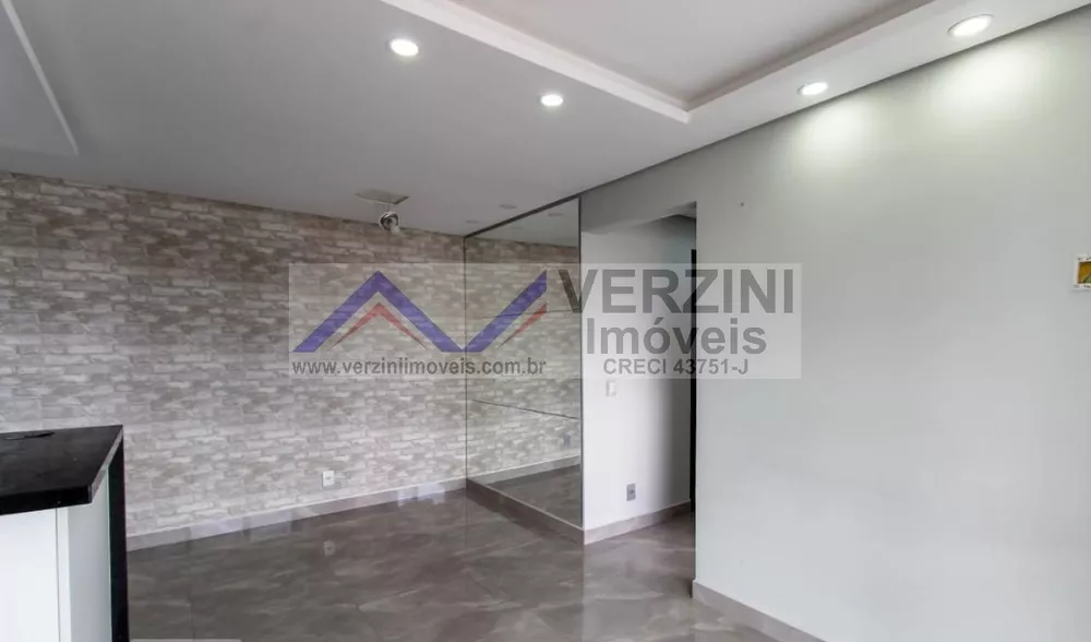 Apartamento à venda com 2 quartos, 61m² - Foto 4