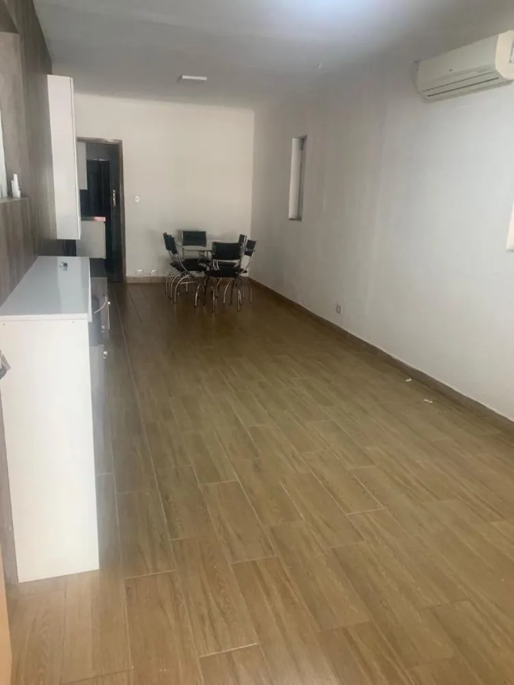 Casa, 3 quartos, 200 m² - Foto 2