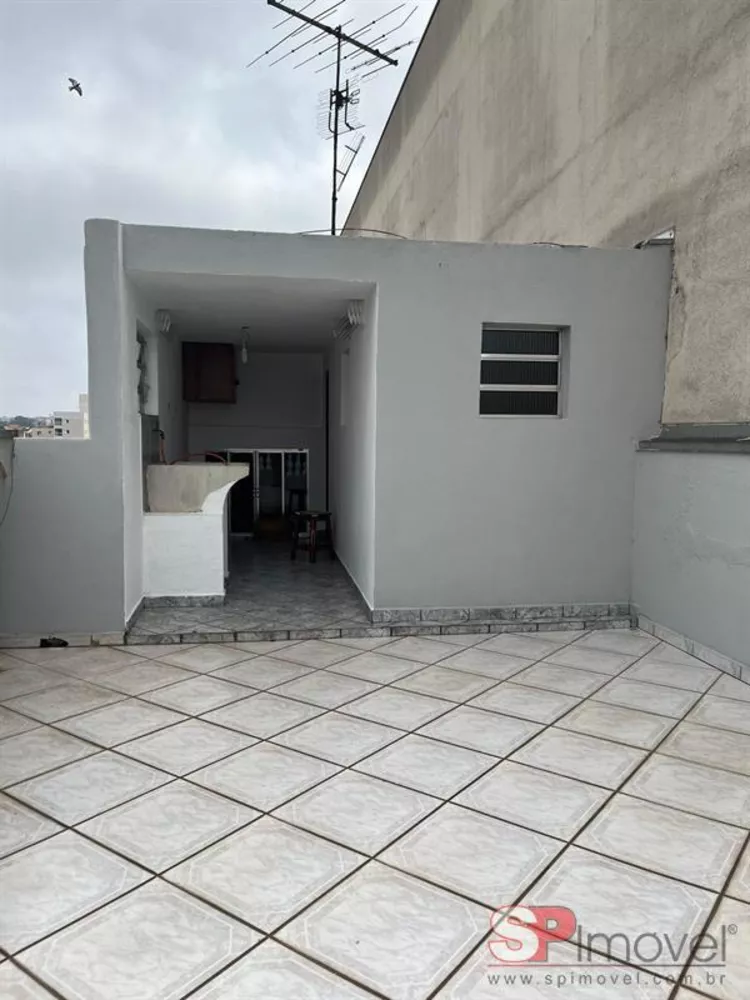 Casa à venda com 3 quartos, 198m² - Foto 1