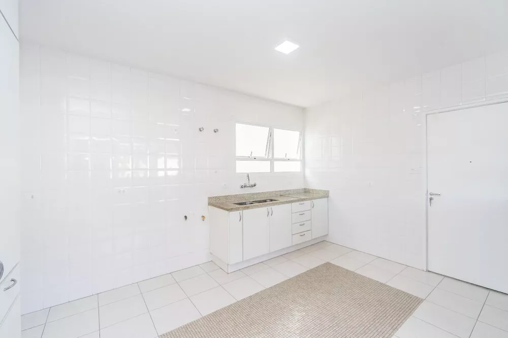 Apartamento à venda com 3 quartos, 140m² - Foto 6