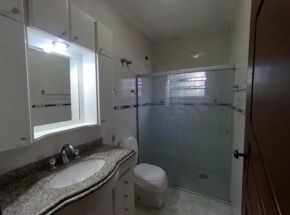 Casa, 4 quartos, 237 m² - Foto 1