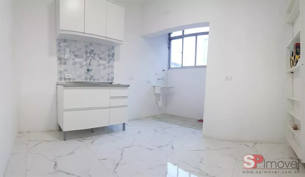 Apartamento à venda com 2 quartos, 81m² - Foto 2