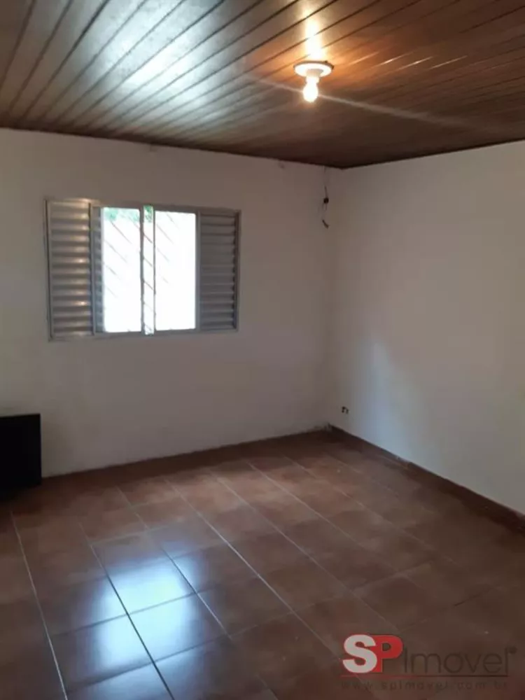 Casa à venda com 1 quarto, 47m² - Foto 3