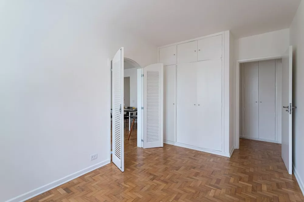 Apartamento à venda com 3 quartos, 107m² - Foto 12