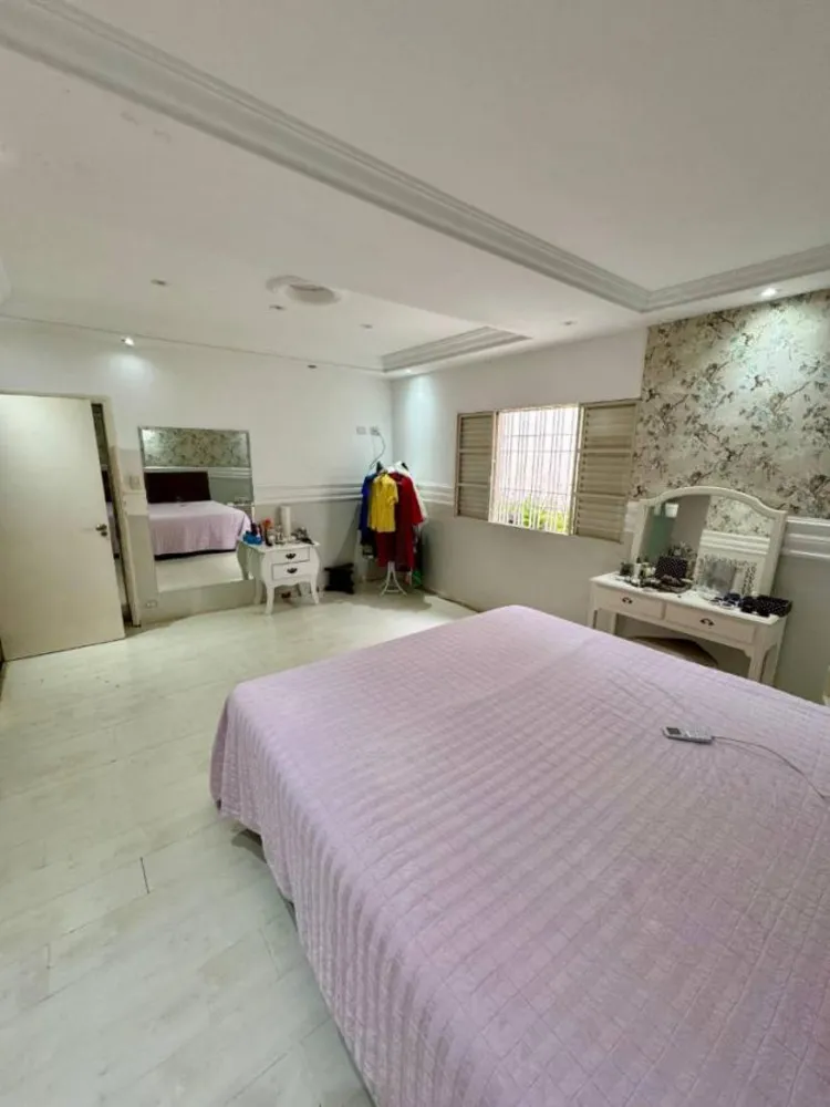 Sobrado, 6 quartos, 270 m² - Foto 2