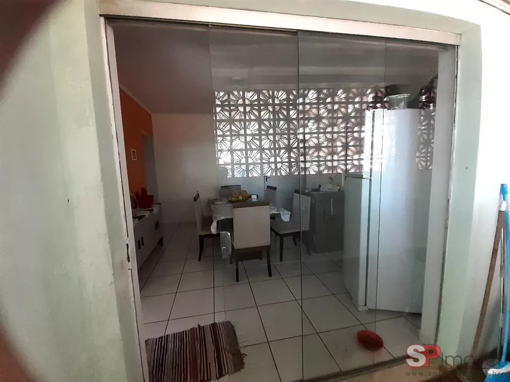 Casa à venda com 3 quartos, 221m² - Foto 10