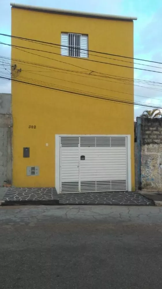 Sobrado à venda com 3 quartos, 120m² - Foto 1