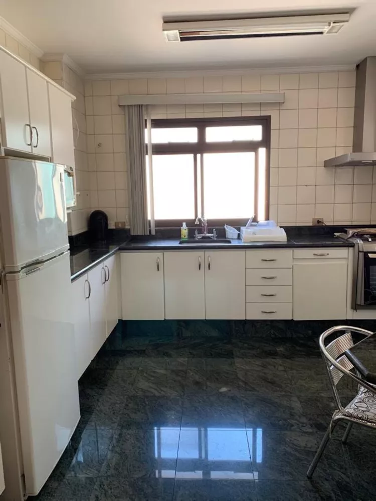 Cobertura à venda com 3 quartos, 540m² - Foto 4