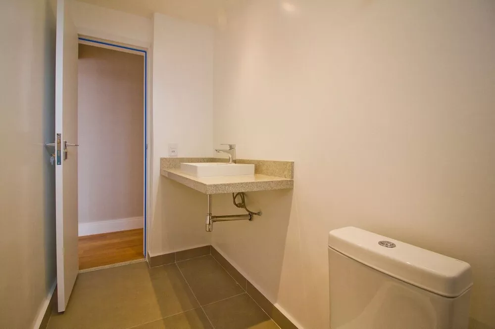 Apartamento à venda com 2 quartos, 67m² - Foto 4