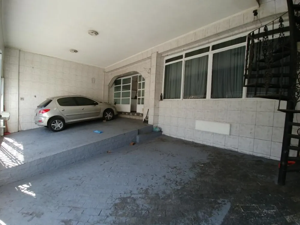Casa, 4 quartos, 168 m² - Foto 1
