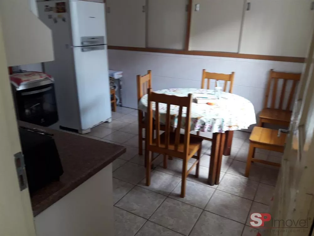 Casa à venda com 3 quartos, 180m² - Foto 14