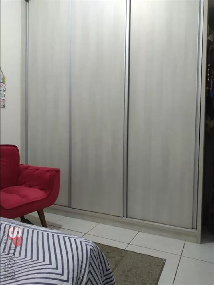 Apartamento à venda com 2 quartos, 82m² - Foto 2