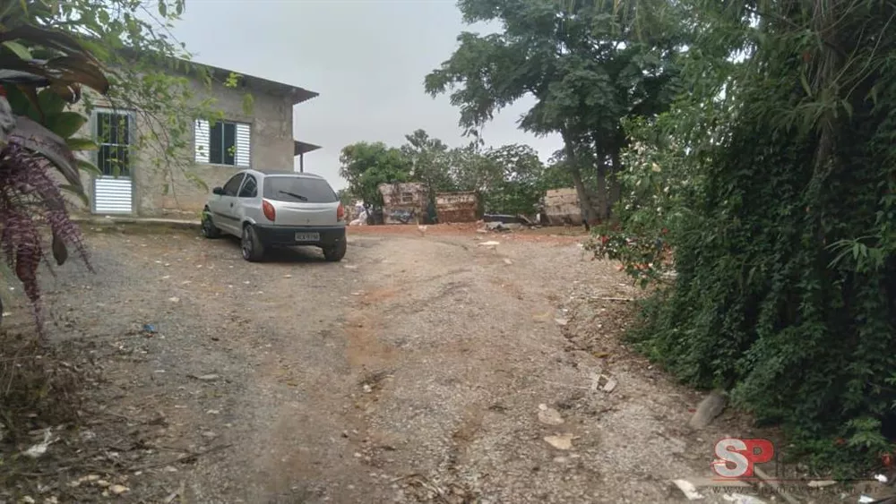 Terreno à venda com 1 quarto, 1200m² - Foto 3