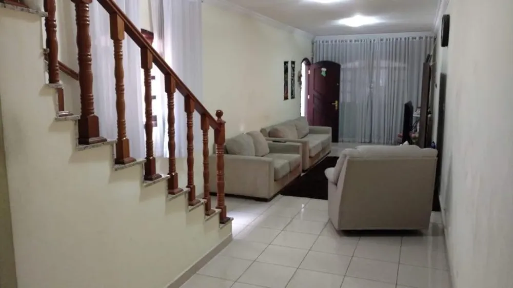 Casa, 3 quartos, 180 m² - Foto 2