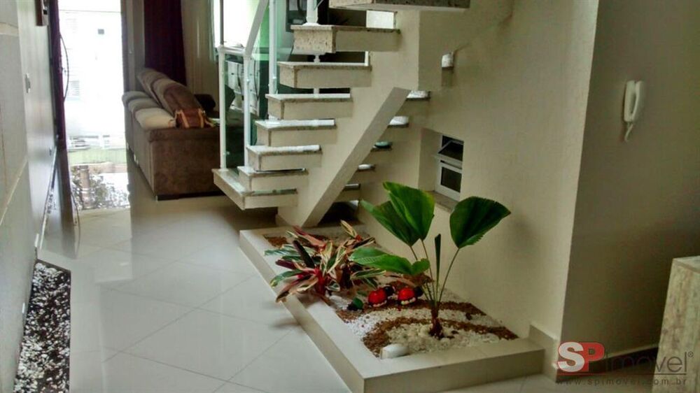 Casa, 4 quartos, 190 m² - Foto 1