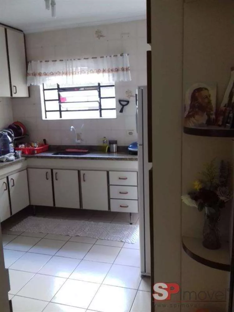 Casa à venda com 1 quarto, 120m² - Foto 1