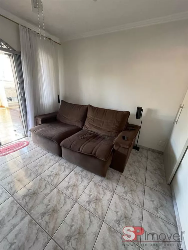 Casa à venda com 3 quartos, 193m² - Foto 2