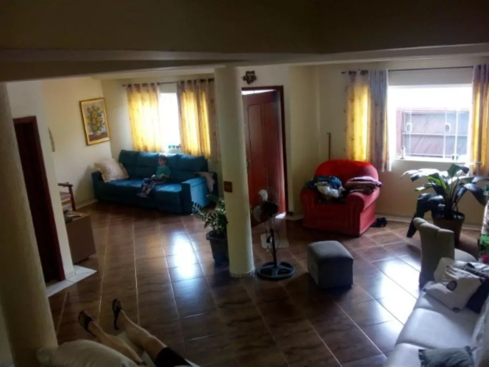 Sobrado à venda com 4 quartos, 120m² - Foto 1