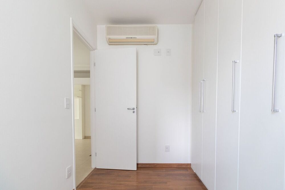 Apartamento à venda com 2 quartos, 65m² - Foto 3